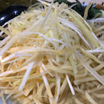 ラーメン家 - このっ！ネギの量