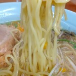 大曲ラーメン - 麺リフト！