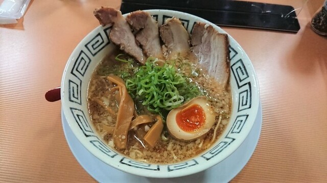 御麺 麦 おんめん ばく 久居 ラーメン 食べログ