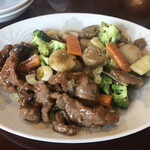 葉山亭 - 牛肉オイスターソース炒め