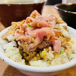 ぷれじでんと - チャーシュー飯＋低温熟成チャーシュー