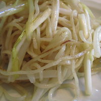 メゾン・ド・ユーロン - 黄ニラともやしの焼きそば2