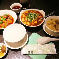 廣東料理 民生 ヒルトンプラザウエスト店 - 