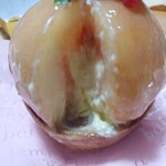 洋菓子倶楽部 KAREN - 桃の中にはたっぷりクリーム