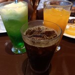 がじゅまる珈琲 - アイスコーヒー、オレンジジュース、クリームソーダ