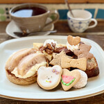 おやつのお店 よつば印 - 桃タルトset、ピーチティー♡