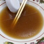 ラーメン もっけだの - ランチセットの中華そばあっさりのスープ