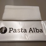 Pasta Alba shonan - お手拭きがフカフカ♪どうでもいいことだけど好感度アップ(笑)