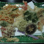 まるた生簀どころ - 天ぷらの盛り合わせ