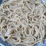 千利庵 - 白っぽくてエッジの立ったお蕎麦です。