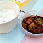 マンゴツリーカフェ - ご飯と鶏肉のオイスター炒め