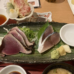 TOSA DINING おきゃく - 藁焼き鰹のたたきと高知鮮魚の刺身