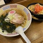 らーめん屋 小川 - 中華そば + 半チャーハン