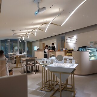 HELICAL CHORD CAFE_2