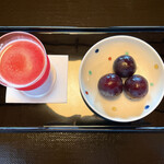 あさば - スイカジュースと巨峰