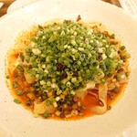 肉餃子 三貴 - 汁なし担々麺(800円)