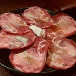 焼肉ホルモン だんだん - 