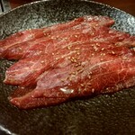 焼肉ホルモン だんだん - 