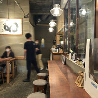 自家製粉石臼挽きうどん 青空blue 本店 - 店内