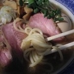 燦燦斗 - 麺のアップ
