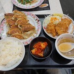 餃子の王将 - ニンニク激増し餃子 2人前＋ジャストサイズ 鶏の唐揚げ＋ごはんセットA