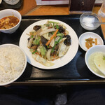 Furusato Tei - 角煮と野菜炒め定食