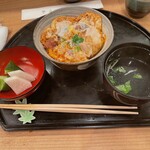 鳥つね自然洞 - 親子丼(小)