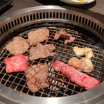 焼肉 大手門 - タレが甘いので塩で食べる方が美味しい