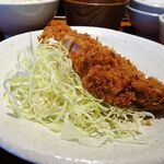 とんかつは飲み物。 - 淡麗とんかつ定食（山盛）810円（惣菜３種類まで無料、ご飯おかわり無料）