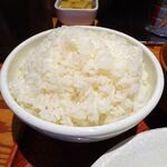 とんかつは飲み物。 - 淡麗とんかつ定食（山盛）810円（惣菜３種類まで無料、ご飯おかわり無料）