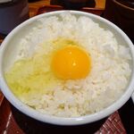とんかつは飲み物。 - 淡麗とんかつ定食（山盛）810円（惣菜３種類まで無料、ご飯おかわり無料）