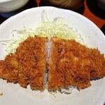 とんかつは飲み物。 - 淡麗とんかつ定食（山盛）810円（惣菜３種類まで無料、ご飯おかわり無料）