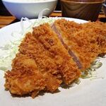 とんかつは飲み物。 - 淡麗とんかつ定食（山盛）810円（惣菜３種類まで無料、ご飯おかわり無料）
