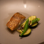 レストラン オオツ - 2021.8 京丹後産ノドグロ 蛤出汁ソース ズッキーニ オクラ