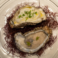 レストラン オオツ - 2021.8 地物岩牡蠣 新玉葱のババロア 牡蠣クリームとレモンオイルor柑橘類のジュレ