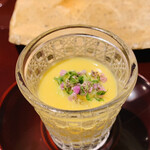 おみ乃 - ・とうもろこしの摺流し汲み上げ湯葉
      　トマトゼリー胡瓜、紫蘇の身添え