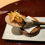 おみ乃 - ・レバーペーストとエシャレットの素揚げ