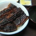 鰻丼並（２５００円）