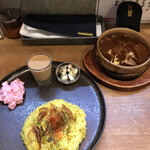 カレーは飲み物。（壺） - 