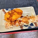 うどん屋 まつはま - コロッケ　ちくわ天