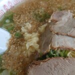 江ちゃんラーメン - にんにくクラッシュのアップ!