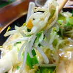大恵鮨 - 【2021.8.15(日)】濃厚塩タンメン(並盛・120g・1辛)800円の野菜