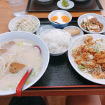 Taiwan Ryourikoushiki - 油林鶏定食（＋100円でスープからラーメンに変更）