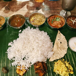 Kalpasi - Andhra Pradesh Banana Leaf Non-Veg Meals(3190円)