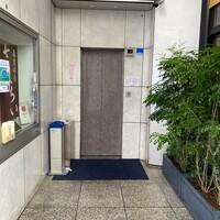 厳選洋食さくらい - エレベーターで７階へ