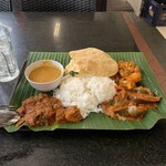 Gayatri Restaurant - 白ライス+お好み（マトンカレー、ナス総菜、野菜総菜）