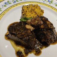 ウラノ - 和牛頰肉の煮込み、トウモロコシのソース、トリュフとセップ茸のソース