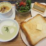 アンヴェイ カフェ - シーフードグラタン＋本日のスープ990円