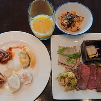 ALL FLAGS(神戸メリケンパークオリエンタルホテル) - ひつまぶしは写真と違い小さい鰻が探さないとない