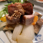 座屋 - ダバダクリ豚